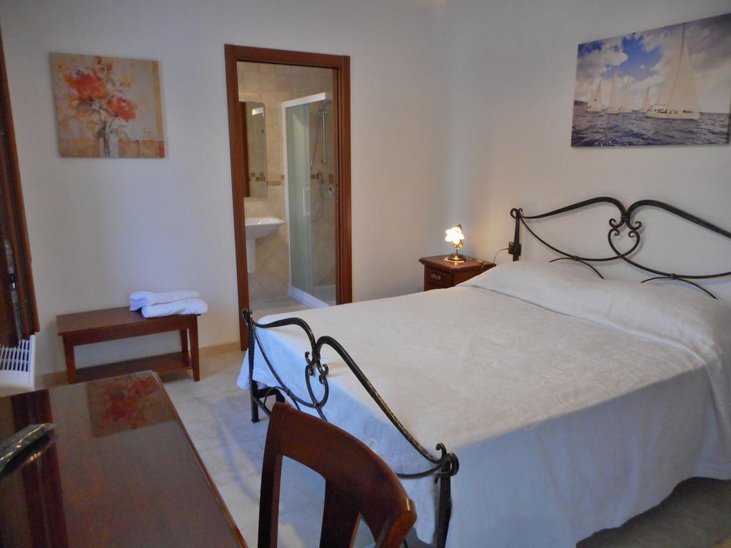 Le Terrazze Miramare B&B Torre Canne Pokoj fotografie