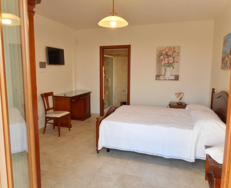 Le Terrazze Miramare B&B Torre Canne Pokoj fotografie
