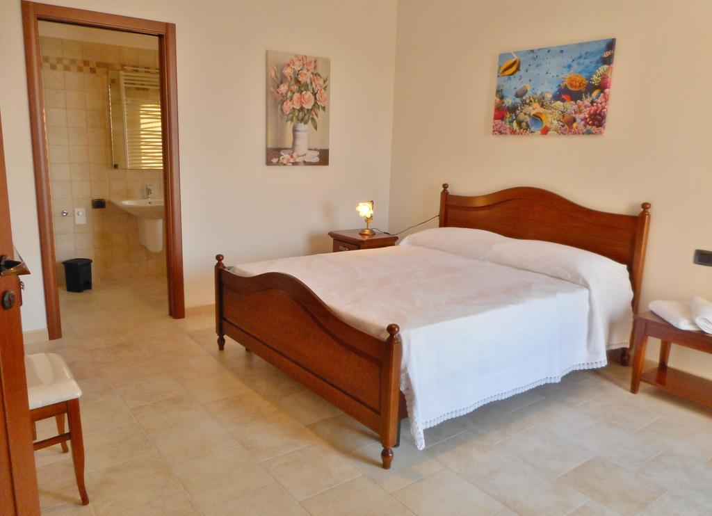 Le Terrazze Miramare B&B Torre Canne Pokoj fotografie