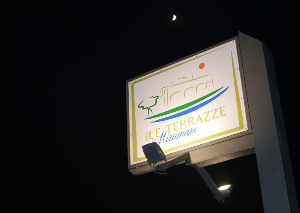 Le Terrazze Miramare B&B Torre Canne Exteriér fotografie